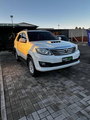 TOYOTA HILUX SW4 3.0 SRV 4X4 16V TURBO INTERCOOLER DIESEL 4P AUTOMÁTICO